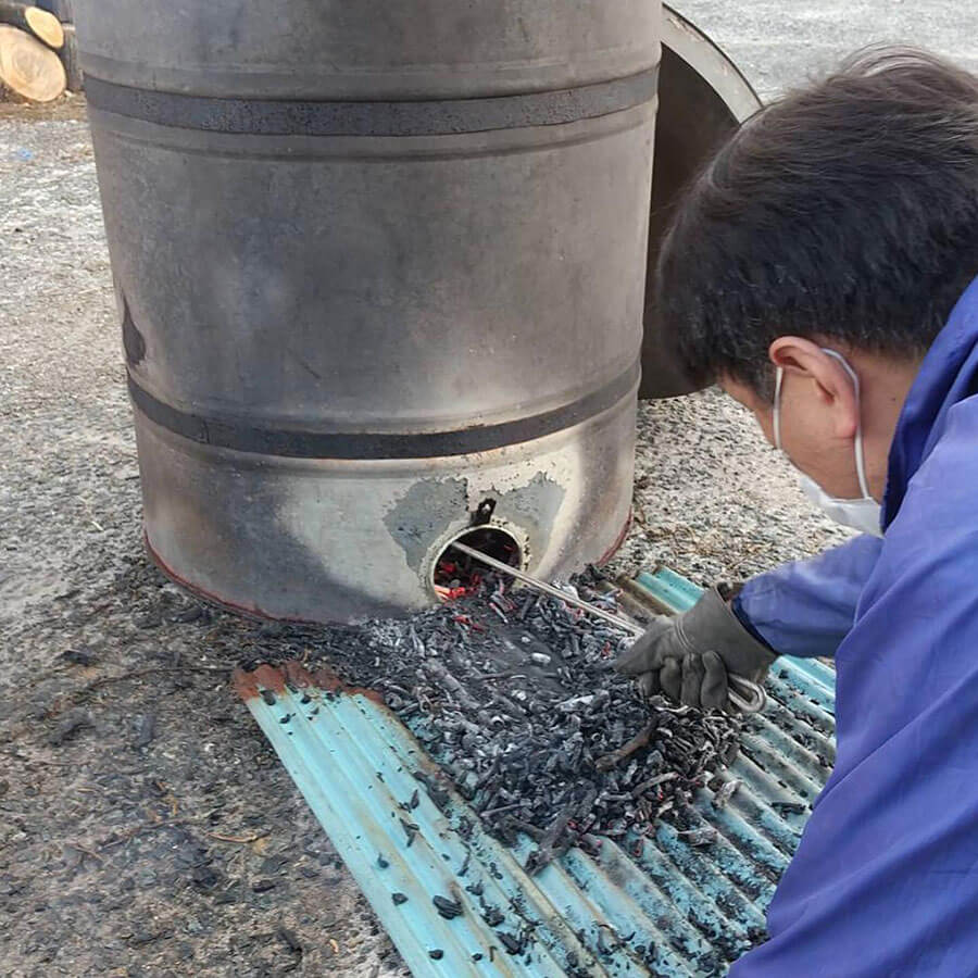 日本で一足早く釉薬実験